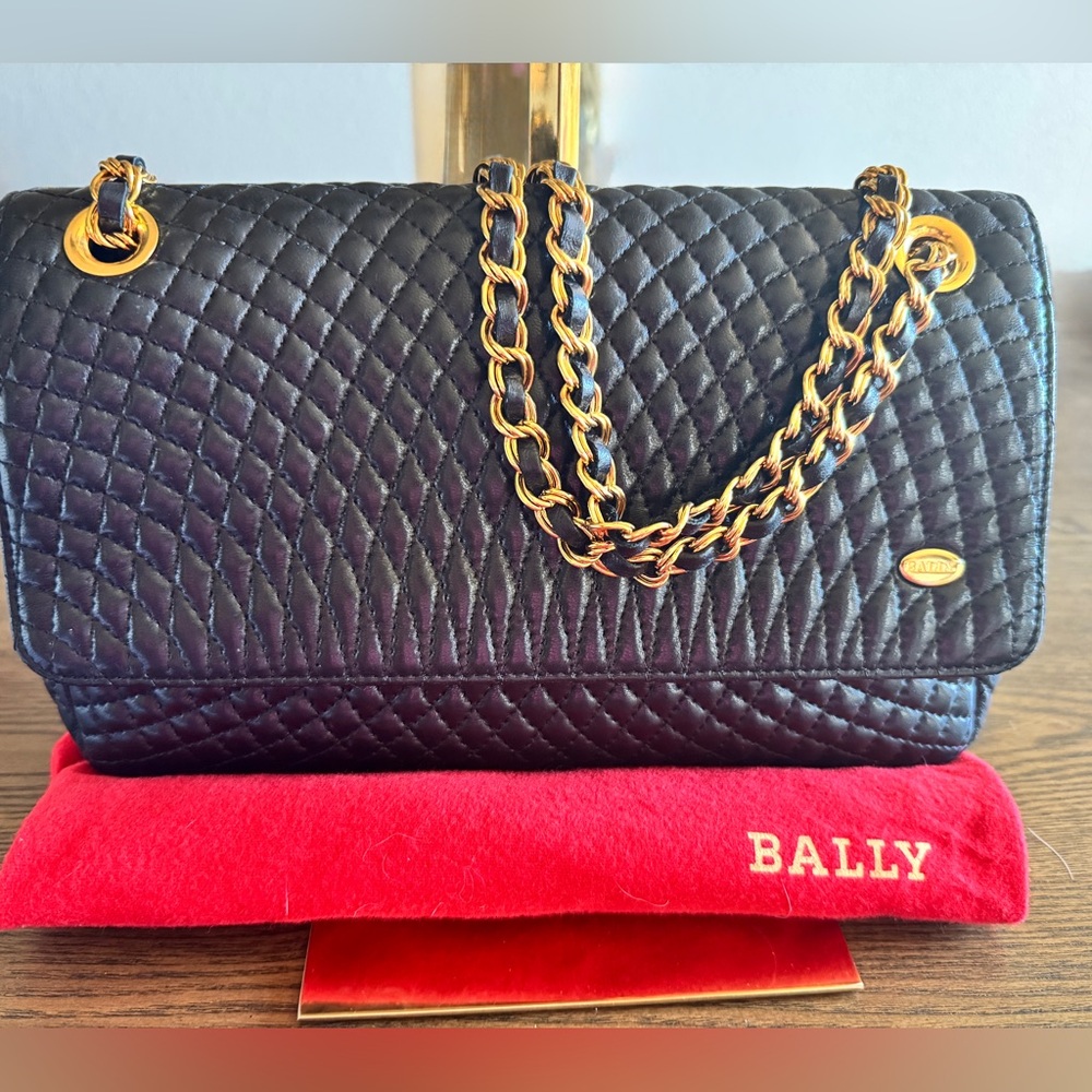 Bally - Double Flap Quilted Lamb Skin Shoulder Bag - Black - Vintage - EUC